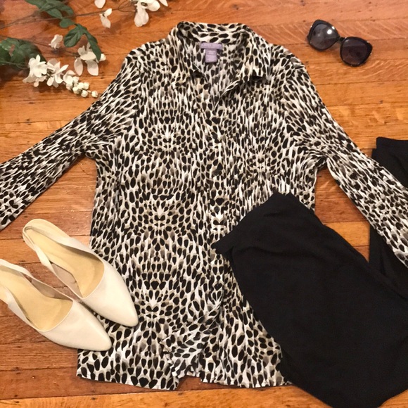 Leopard Mid-Length Three-Quarter Sleeve Blouse - Picture 7 of 8